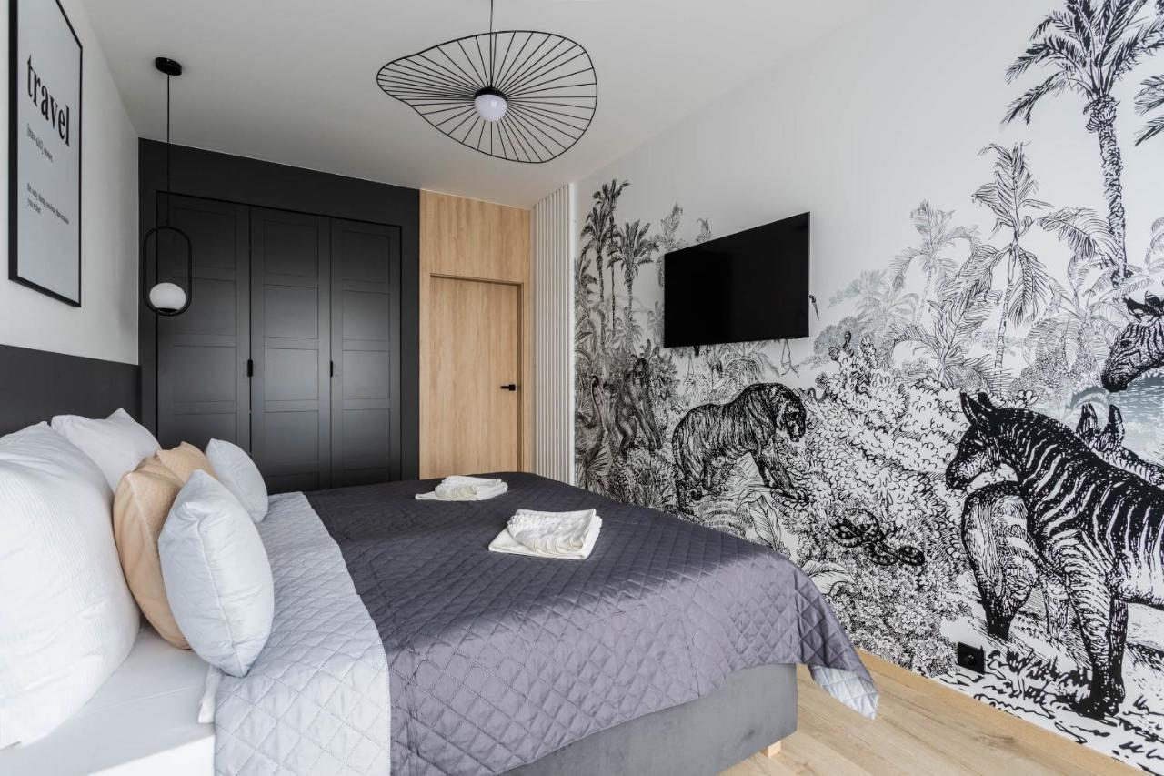 Klimatyzowany Apartament Very Berry Z Parkingiem W Poznaniu By Noclegi Renters Extérieur photo